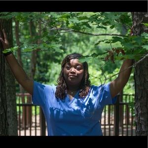 Meet your Posher, Mya